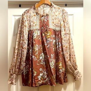 NWOT Jodifl Long Sleeve Blouse Size Large